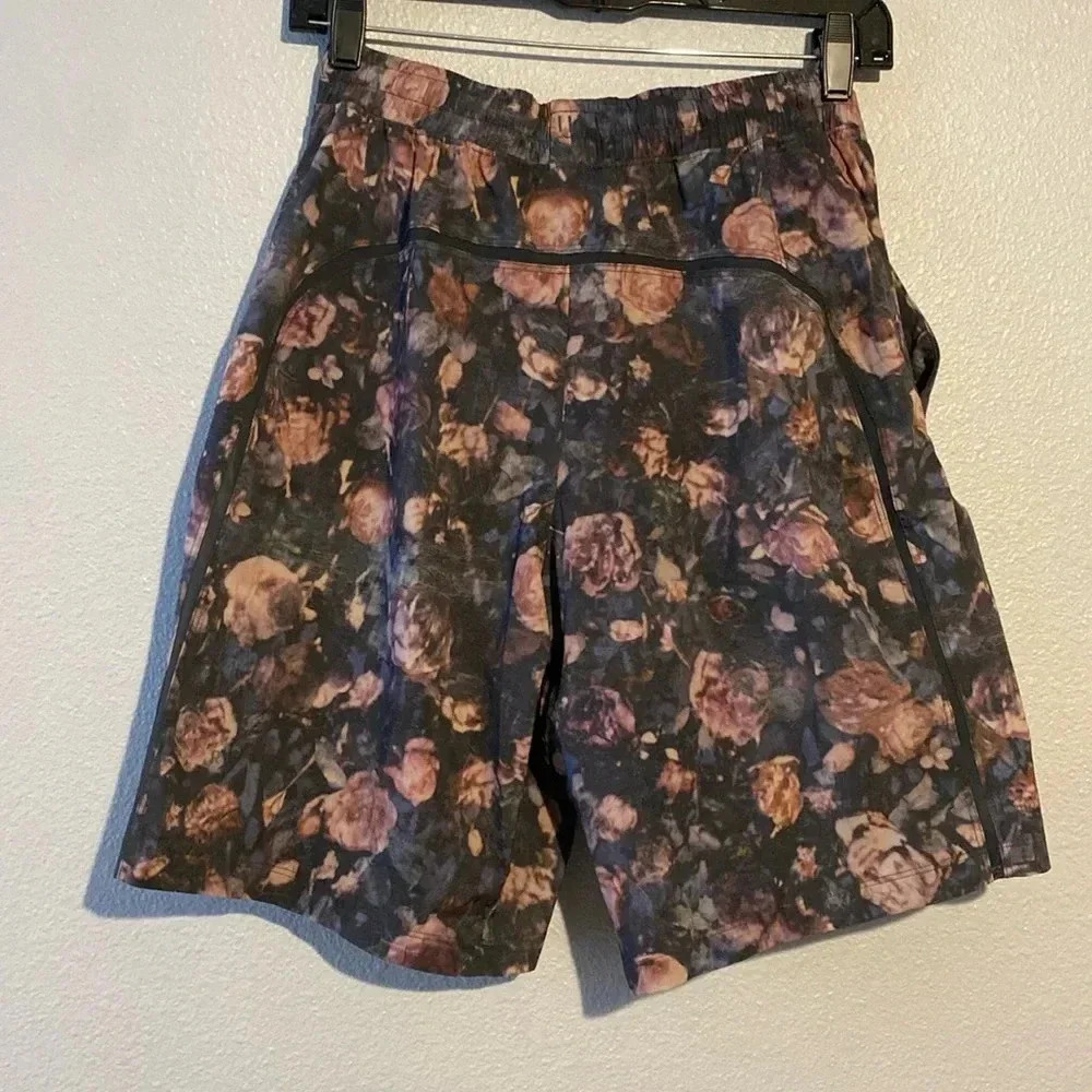 Lululemon Men's Pace Breaker Shorts 9" Frosted Rose Black Liner Floral